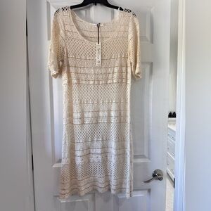 Solitaireby Ravi  Cream Lace dress NWT